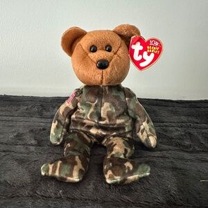 Ty Beanie Babies Hero Bear in Camo 2003  with US Flag on Right Sleeve Hologram